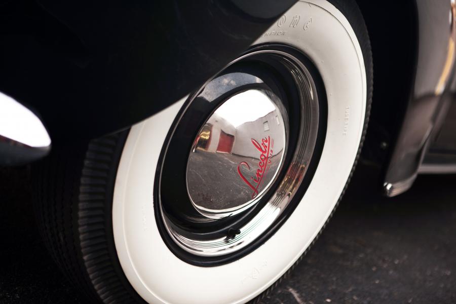  Lincoln Zephyr Continental Cabriolet 1940 года  (фото 20 из 28)